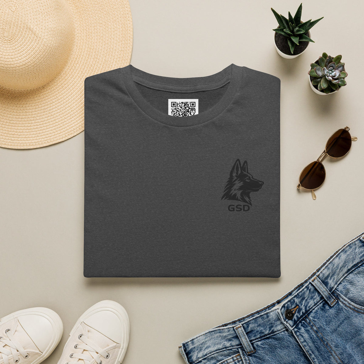German Shepherd "I can run 30 MPH...What's your super power?" T‑Shirt