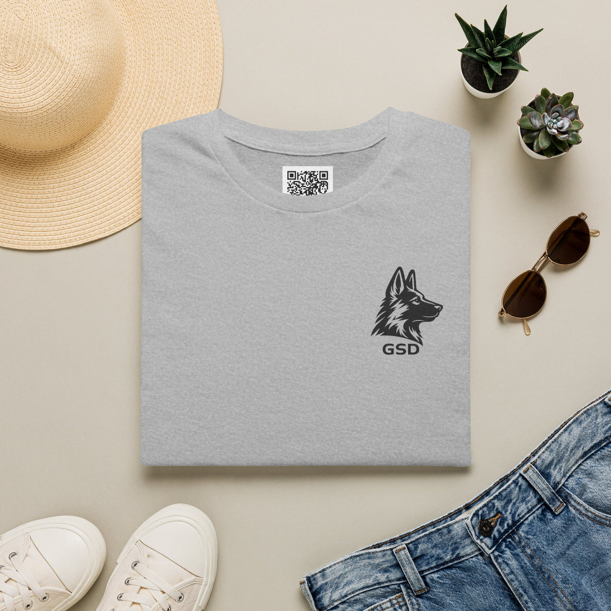 German Shepherd "I can run 30 MPH...What's your super power?" T‑Shirt